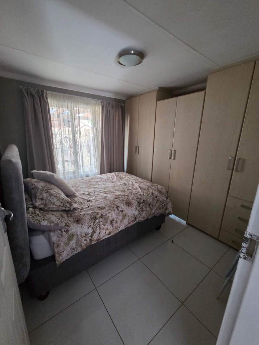 4 Bedroom Property for Sale in Waterval East North West